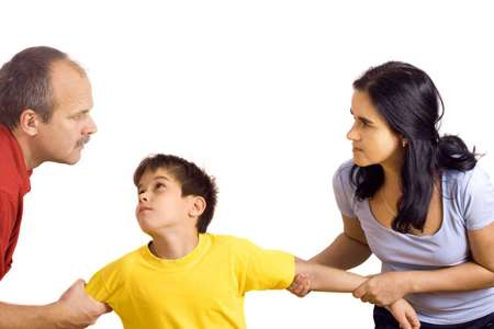 اختلاف والدین در تربیت کودک